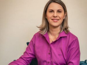 Paula Neri Silva da Costa