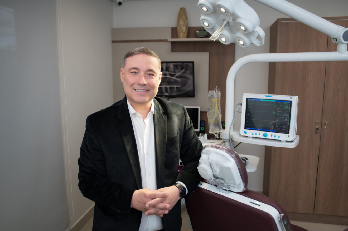 Dr. Renato