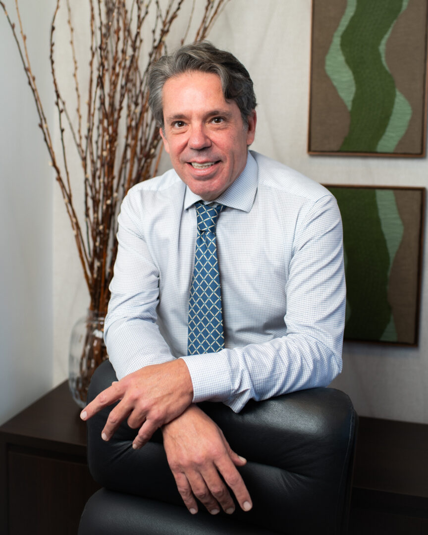 Dr. ALCIDES MOSCONI NETO CRM MG 39284 – RQE 56293 – CRM SP 102690 – RQE 108489