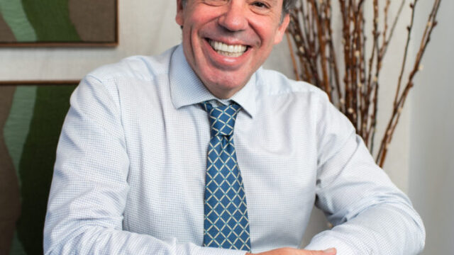 Dr. ALCIDES MOSCONI NETO CRM MG 39284 – RQE 56293 – CRM SP 102690 – RQE 108489