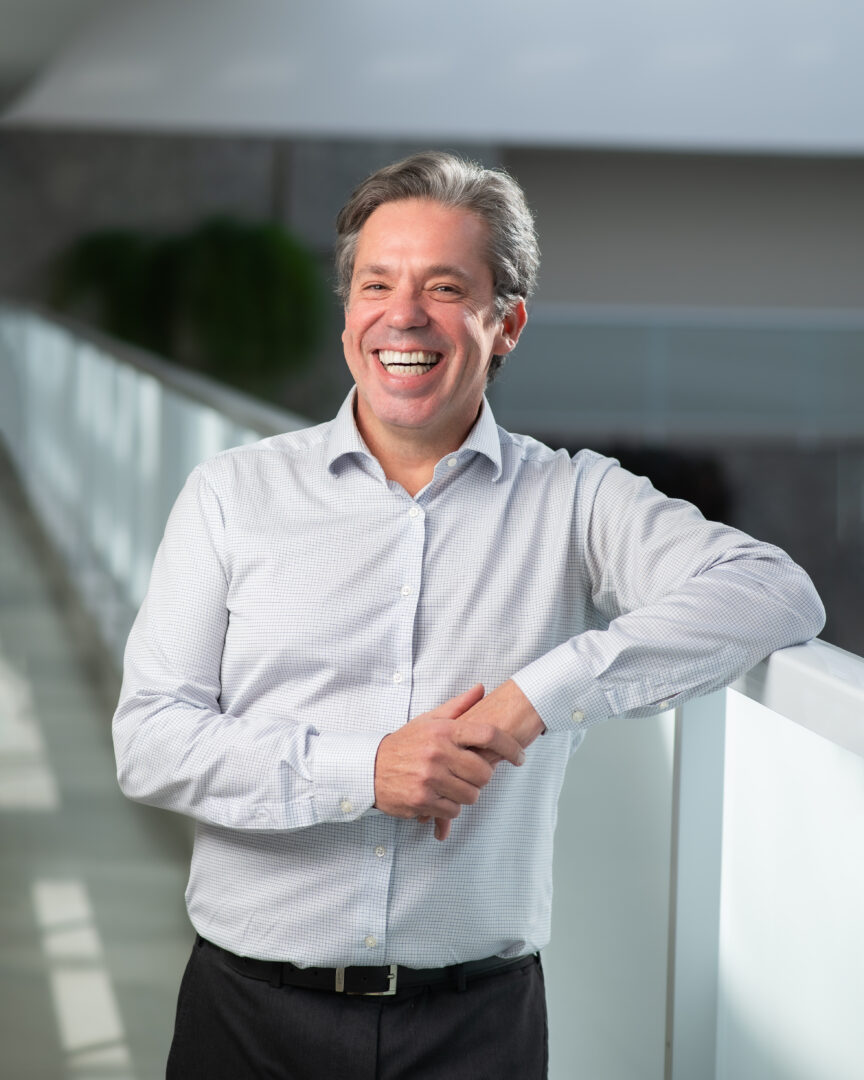 Dr. ALCIDES MOSCONI NETO CRM MG 39284 – RQE 56293 – CRM SP 102690 – RQE 108489